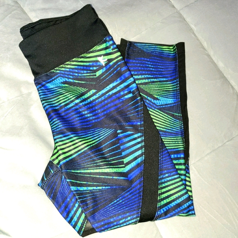 Danskin Now Active Wear Cropped Leggings 70